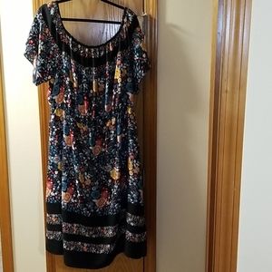 New Loft Floral Dress with Black Accents size 24